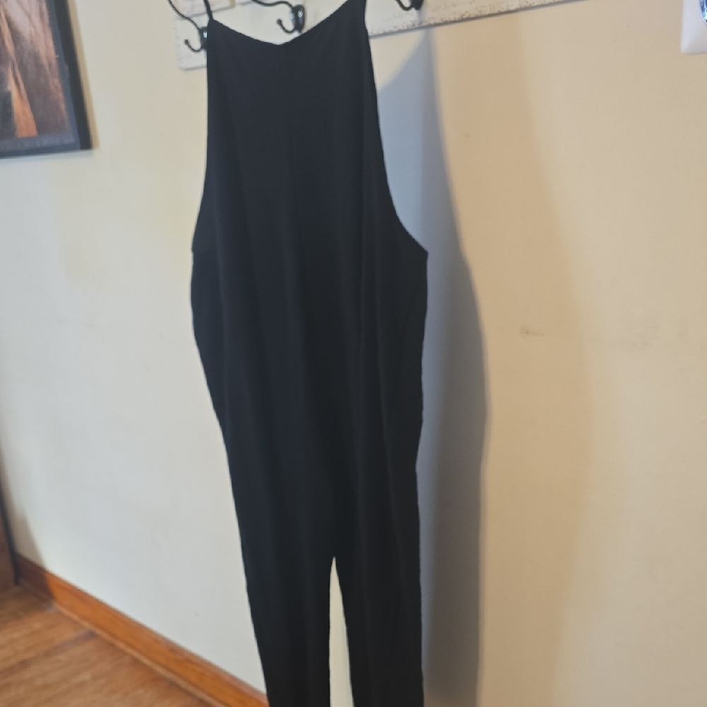 Black Women's Sleeveless Jumpsuit